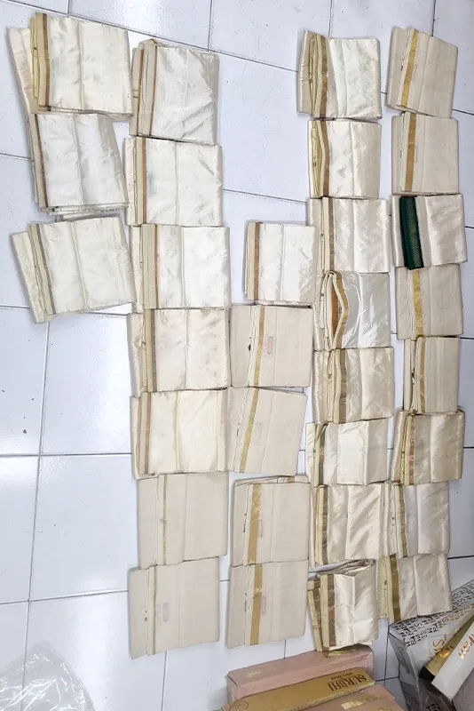 Old pattu saree buying service in Mogappair
